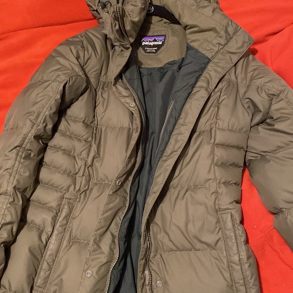 Patagonia Down With It Parka - Picture 4 of 4